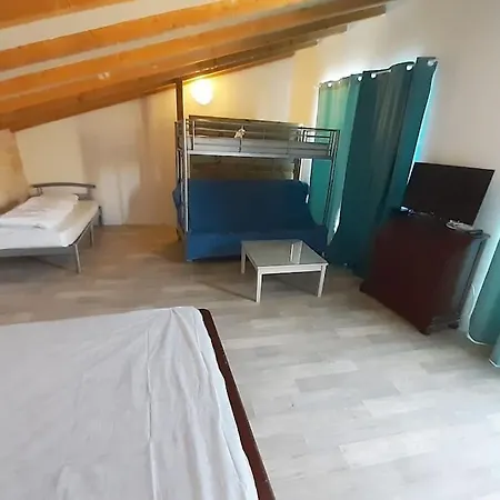 Grande Maison De Famille Avec Piscine Couverte Feriehus *