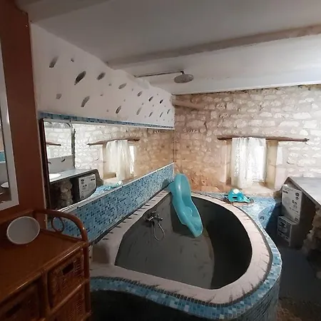 Grande Maison De Famille Avec Piscine Couverte * Nieulle-sur-Seudre
